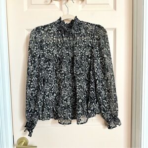 Black and white rabbit rose top